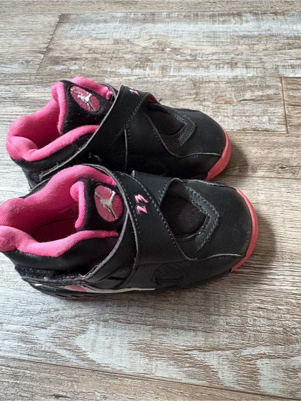 Jordan Kids Black and Pink Velcro Sneakers